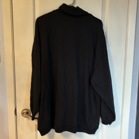 NWOT American Eagle Oversized Jegging Fit Turtleneck - Picture 3 of 6